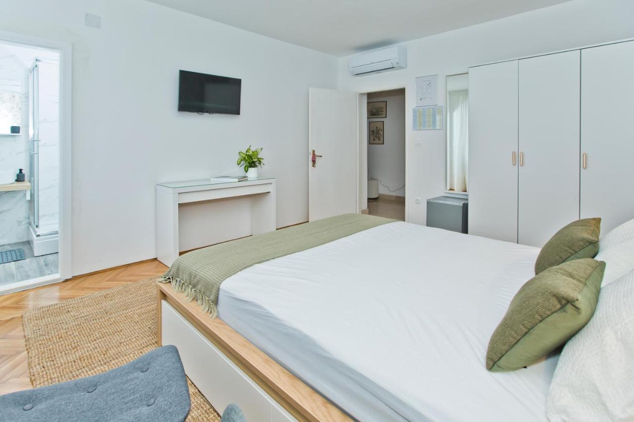 Hvar Deluxe Rooms Hvar Town Exterior photo